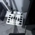 مكسر ومايك فيفاين