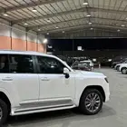 تويوتا لاندكروزر 2023 L3 بنزين ( مباع )