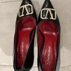 بيع كعب فالنتينو وفستان سهرة فخم وناعم