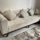 كنب بحالة متوسطة