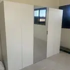 دولاب ملابس ايكيا جديد غير مستخدم