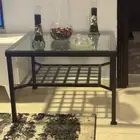 طاولة من ايكيا