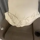 كنبه بمسند للرجول وازرار لمس للتحكم وزر للمساج وسماعة سبيكر