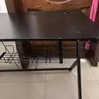 طاولة مكتبية او ست اب سوداء