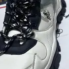 شوز اصلي نظييففف استخدام شهر جديد قابل للسوم