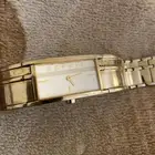 للبيع ساعات وعملات