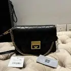 شنطة شانيل و جيفينشي   أصلية