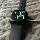 ساعة ابل الجيل ثاني مع شاحن لايوجد خدوش استخدامي خفيف