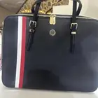 شنطه كمبيوتر ماركه تومي اخت الجديده استخدام خفيف