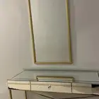 مدخل مع مرايه نظيف لون ذهبي