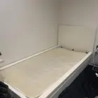 بيع سرير ايكيا و تسريحا