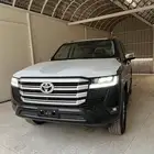 لاندكروزر VX 2025
