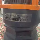 مكنسه شفط وكنس