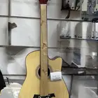جيتار اكوستيك