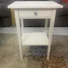 طاولة ايكيا