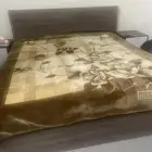 سرير للبيع