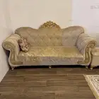 اللبيع كنب ثلاث قطع كبار وكرسي ثنين نفس لي بصوره