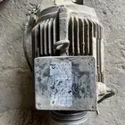 مولد دينمو يطرمبه هواء كبير سلندين وزن حوالي 70 كيلو