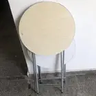 طاولات للبيع