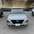 للبيع هيونداي سنتافي 2020 - نص فل - دبل - بحالة الوكاله