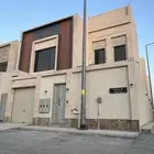 للايجار فيلا زاوية درج داخلي حي العارض