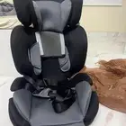 كرسي أطفال شبه جديد