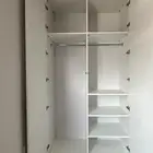 دولاب فخم خشب الماني ابيض لشخصين جديد لا يوجد اضرار