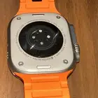 ساعه ابل الترا