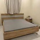 سرير مكسور