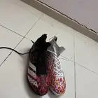 حذاء رياضي مقاس 44