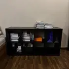 دواليب تخزين او كتب نظيف