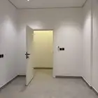 شقة مودرن فاخرة بدخول ذكي وسطح خاص في العارض   فقط ب 7500