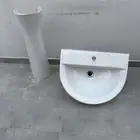 مغسله وباب المنيوم بسعر مخفض