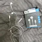 سماعه سلك