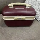 شنطة مكياج تستخدم ليوم التأسيس