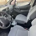 فان بيجو للبيع