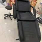 كرسي لتركيب الرموش   مكياج