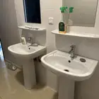 مغسلة نظيفة