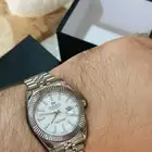ساعة رسمية باللبس