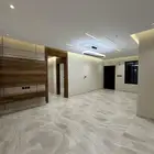 للبيع شقه ارضيه مستقله6غرف بأبها-قرب الراشد مول530الف