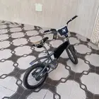 سيكل نضيف كفرات جديده مايشكي من شي ابد  على اسوم