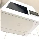 طابعة ليزر ملونة HP M555 شبه جديدة استخدام شهرين فقط