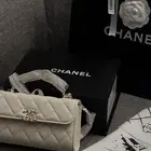 شنطة شانيل الاصليه من هدايا الوكيل