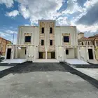 للبيع دور ارضي6غرف بمدخل سياره ع شارعين بأحد رفيده