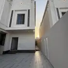 للبيع فيلا جديدة فاخرة في شاطئ البحيرة ( مخطط 541 2 )