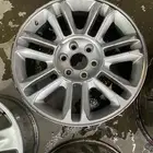 جنوط يوكن مقاس 20 اربعه وجنط باثفندر واحد
