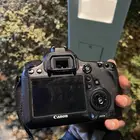 كاميرا كانون 6 دي ومعاها عدسه 50 ملي canon 6d  50mm