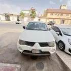 مستبيشي L200 2009