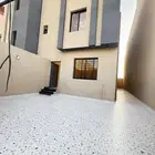 للبيع شقه ارضيه 6غرف مدخل سياره كبير مدخل خاص بسعر 550الف