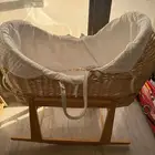 سرير مواليد